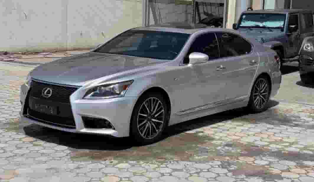 Lexus LS-460F 2015 (Silver)
