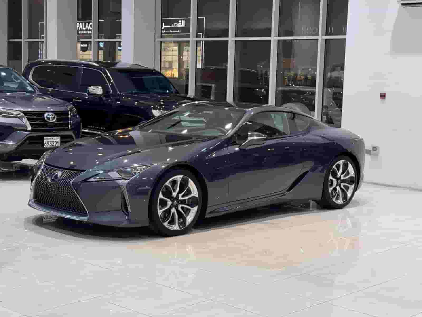 لكزس LC-500 كوبيه 2017 (رمادي)