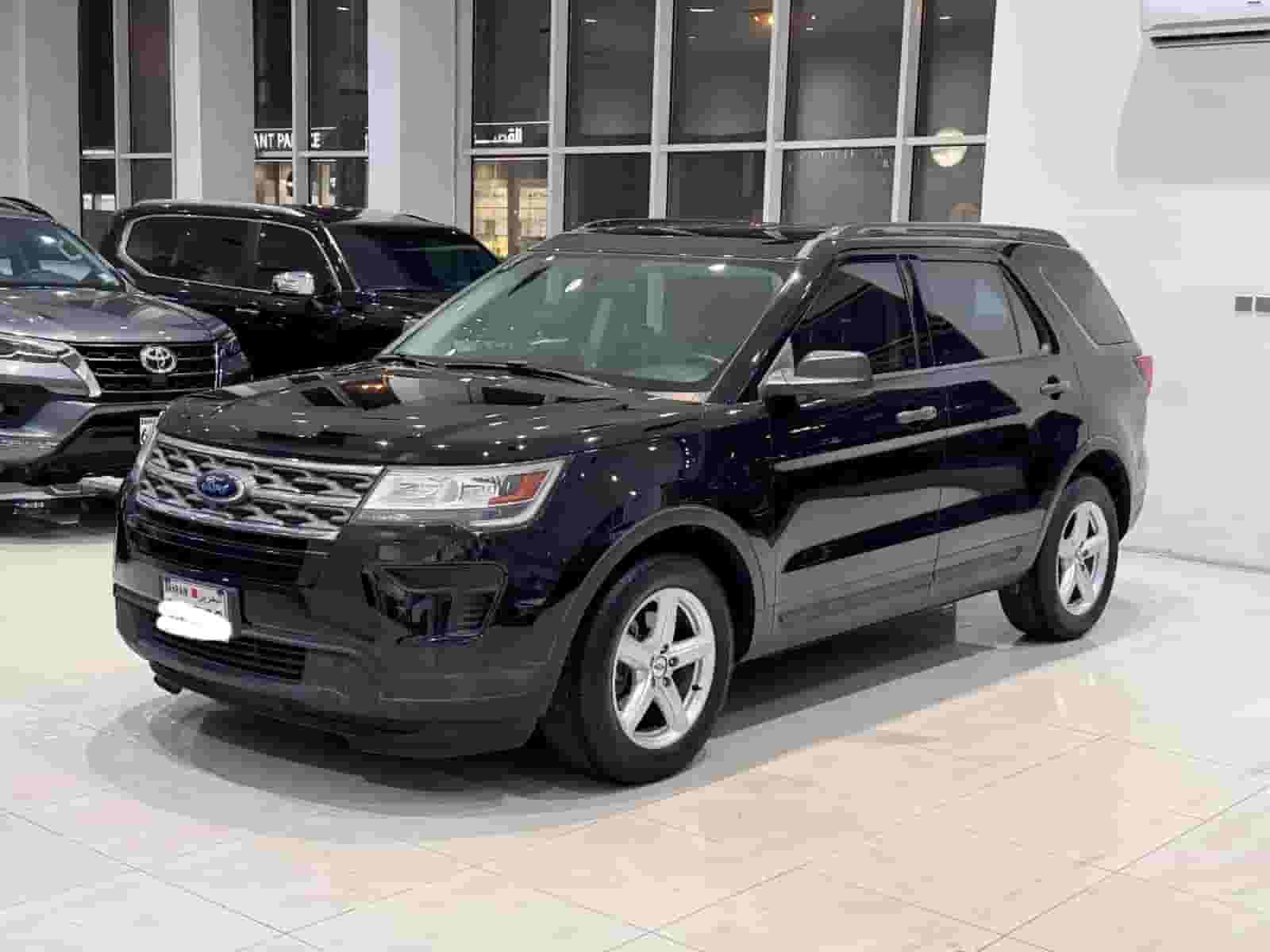 Ford Explorer 2018 (Black)