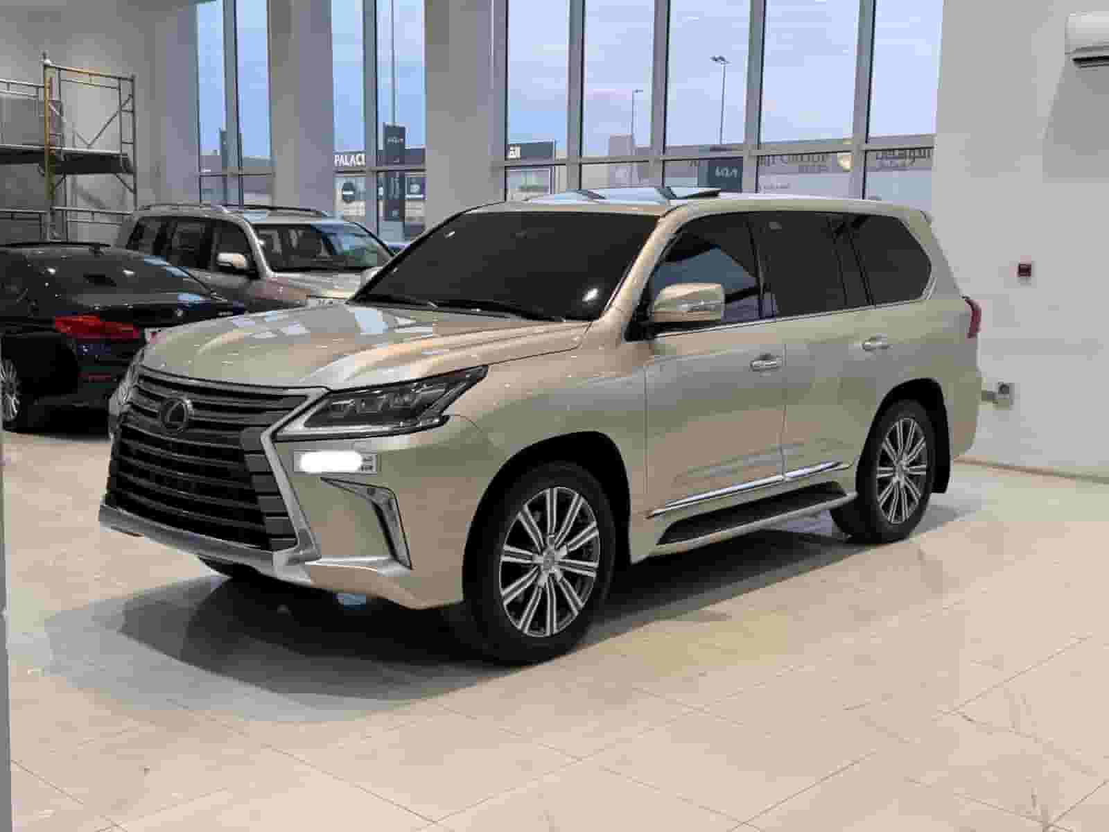 Lexus LX-570 2017