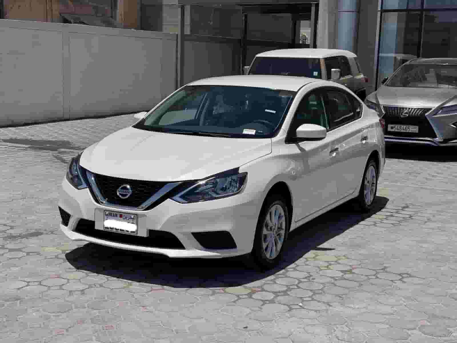 Nissan Sentra 2024 (White)