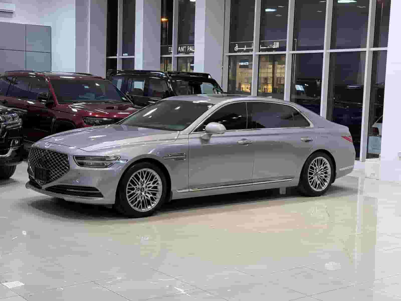 Genesis G90 / 2021 (Silver)