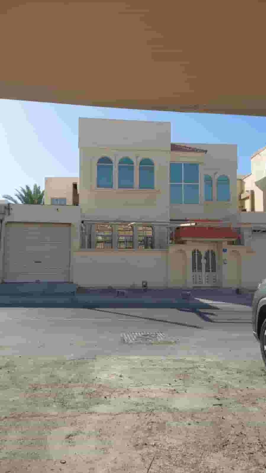 A large two-storey villa for rent in Al-Hajiyat