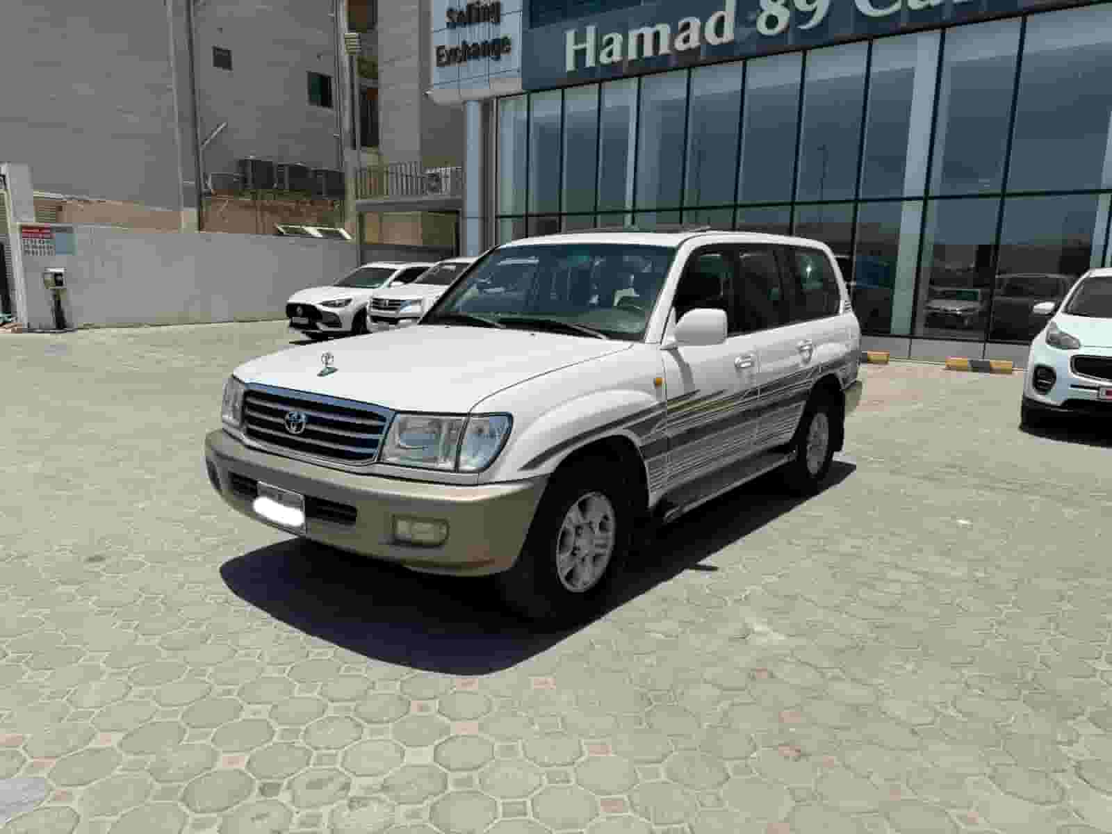 تويوتا لاند كروزر GXR 2001 (أبيض)