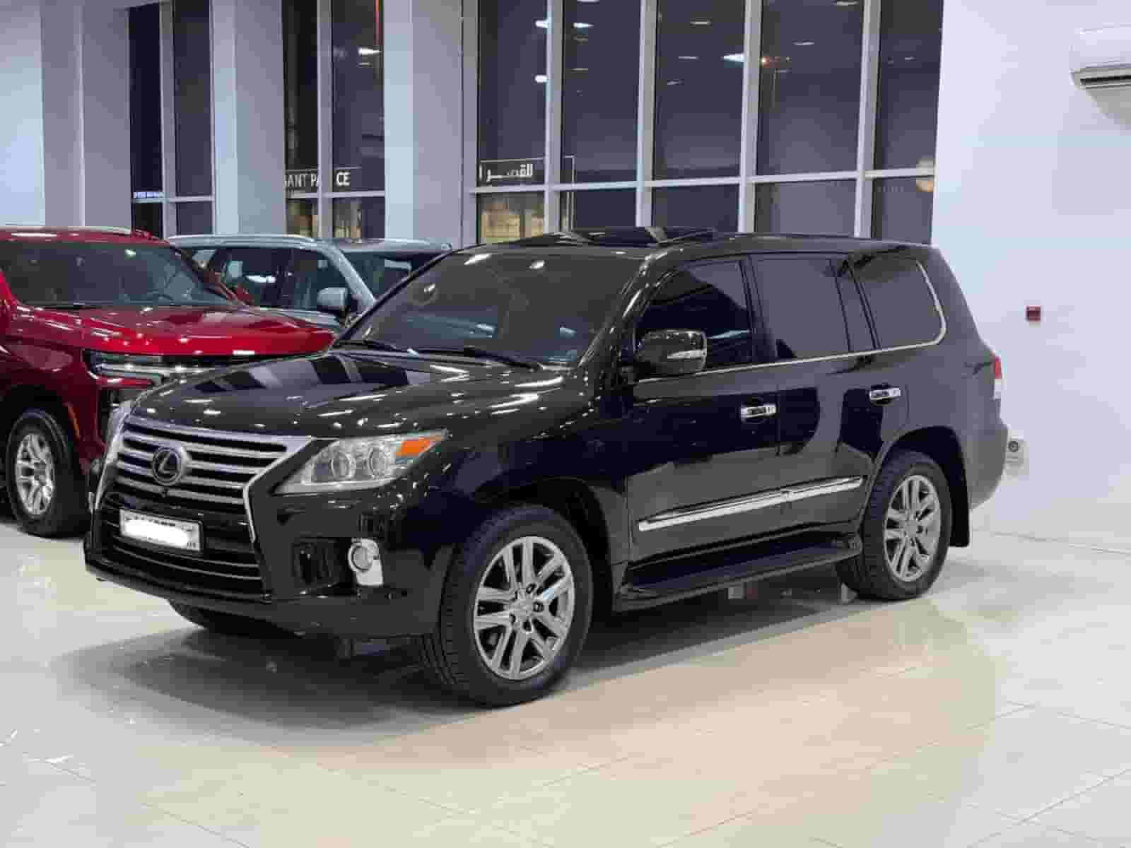 لكزس LX-570 2012 