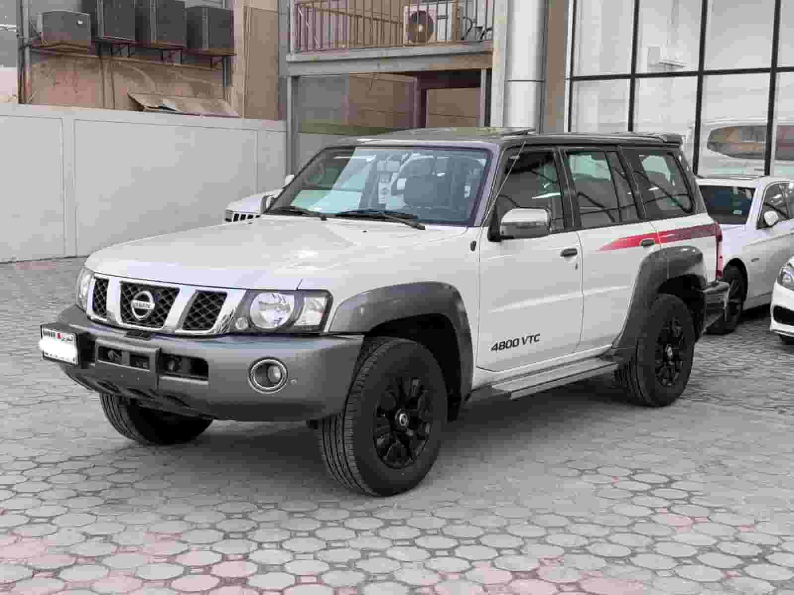 Nissan Patrol 2019 (white)