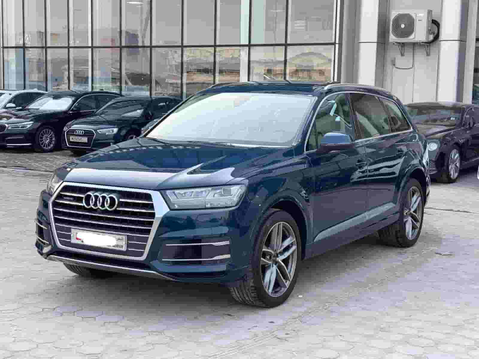 Audi Q7 2019 (Blue)