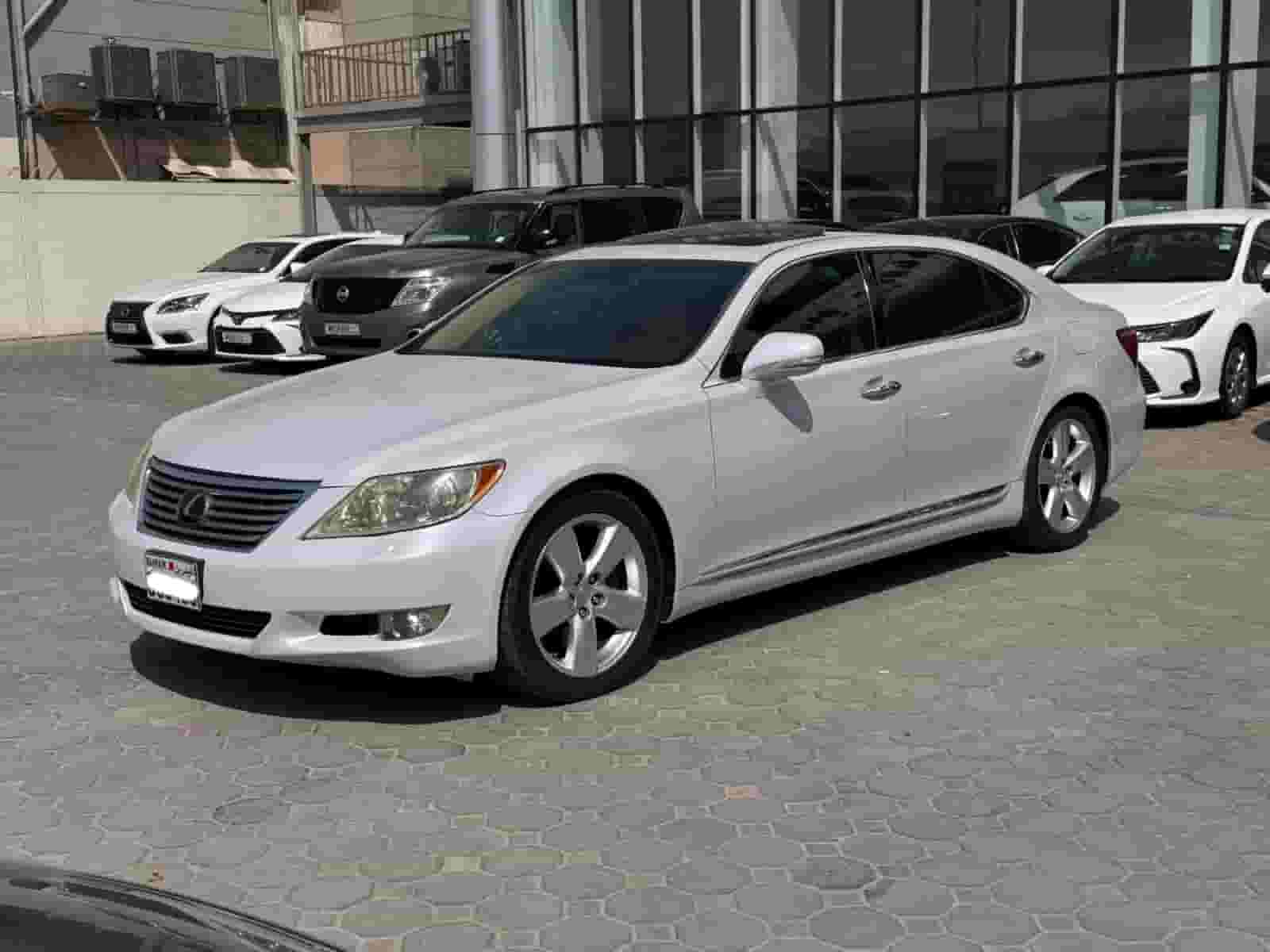 2011 Lexus LS-460L  
