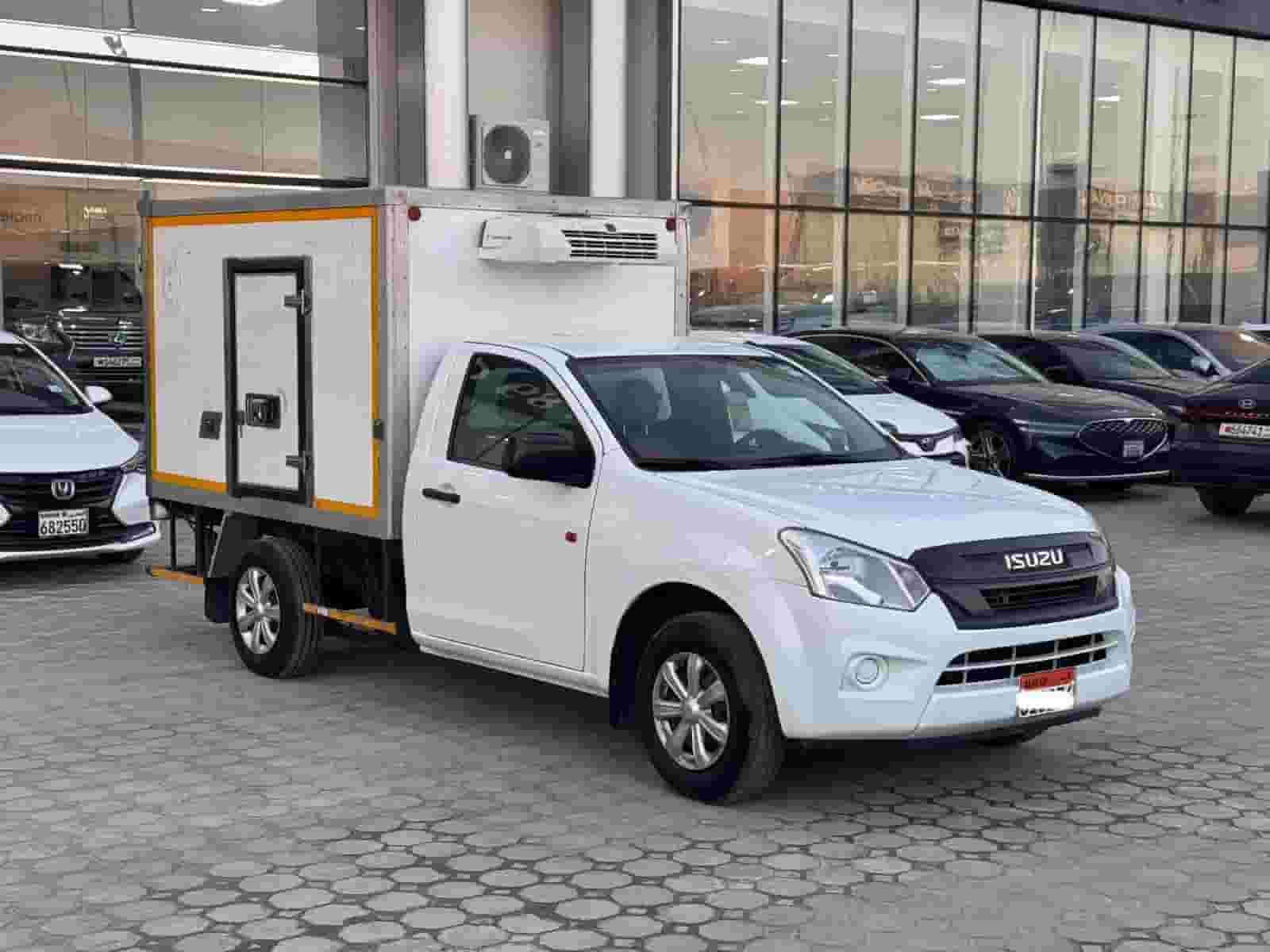 Isuzu D-Max 2021 (White)