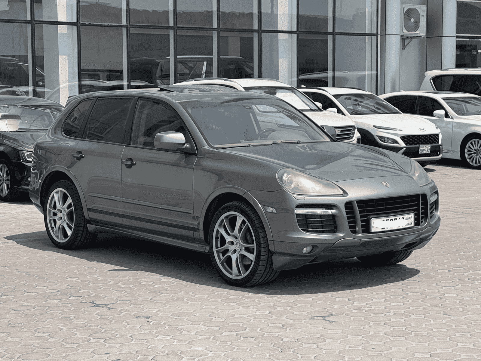 Porsche Cayenne GTS 2010 