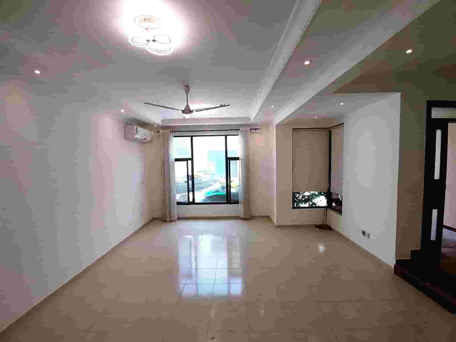 4 bedroom luxury villa for rent in Jurdab