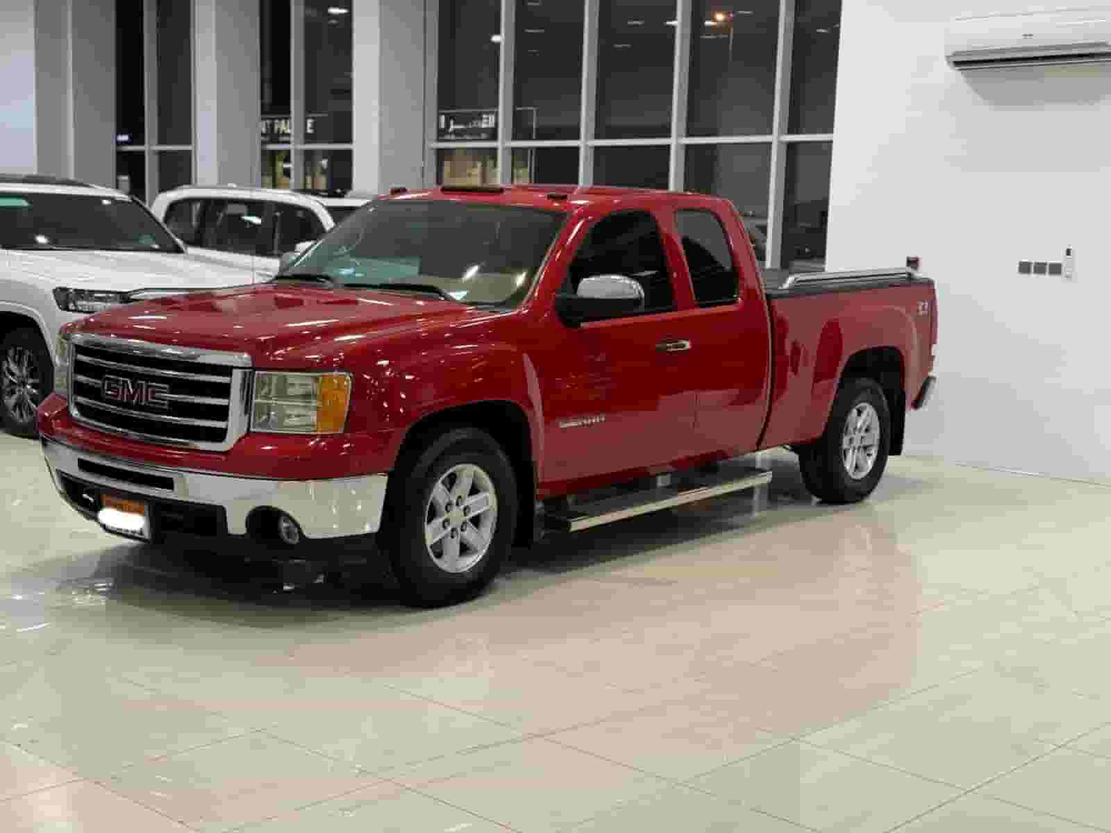 للبيع جي إم سي سييرا SLE Z71 2012