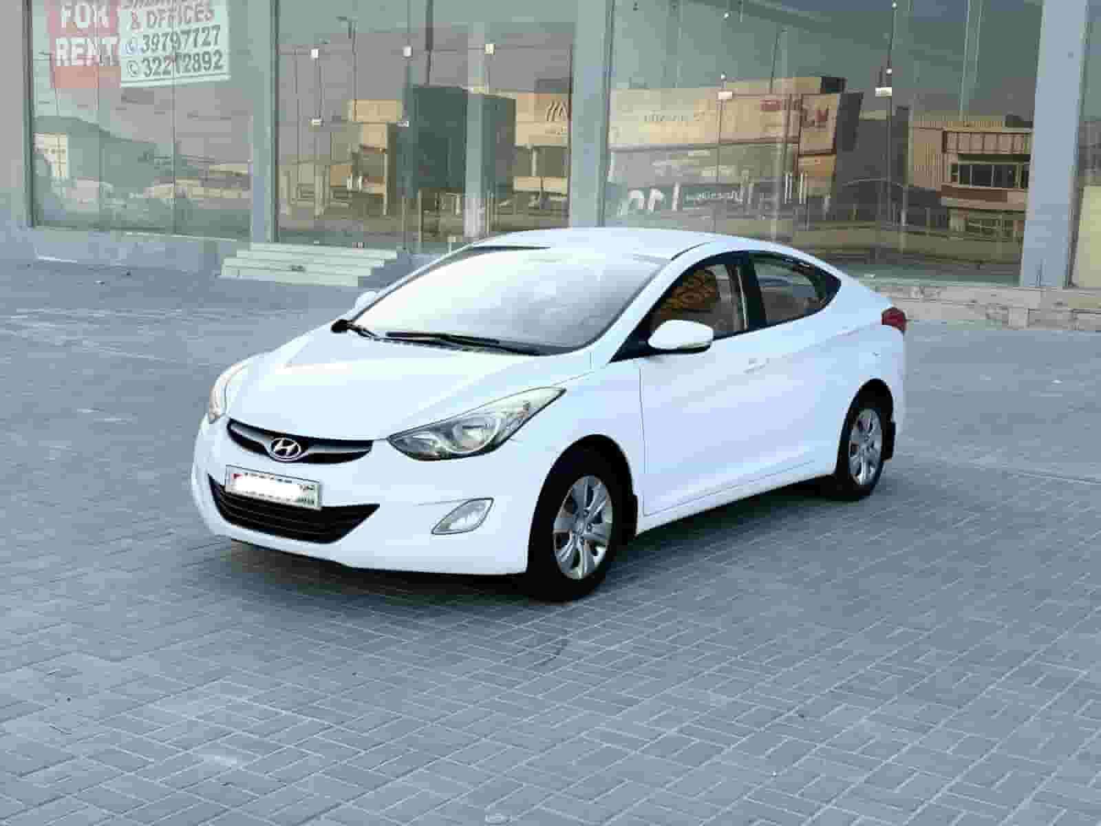 هيونداي إلنترا 2014