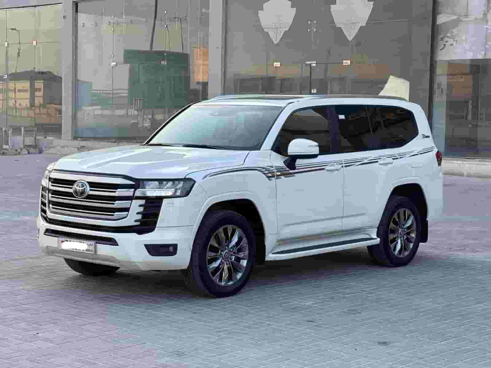 تويوتا لاند كروزر GX-R 2022