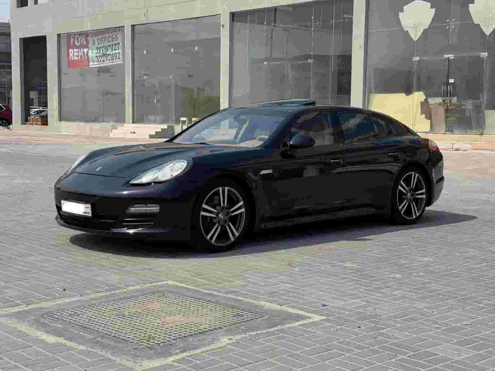 بورش باناميرا 2011 