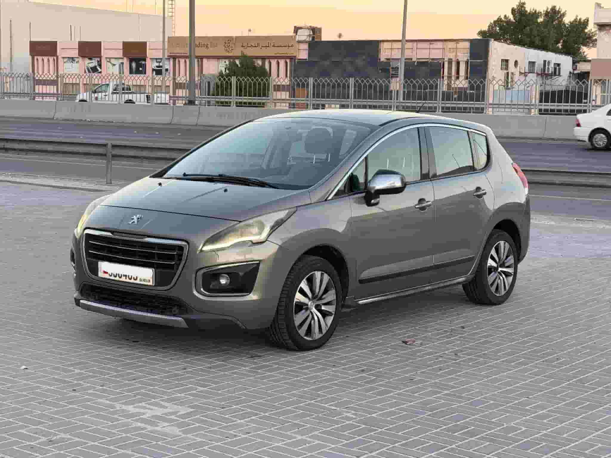 بيجو 3008/2015 (ذهبية)