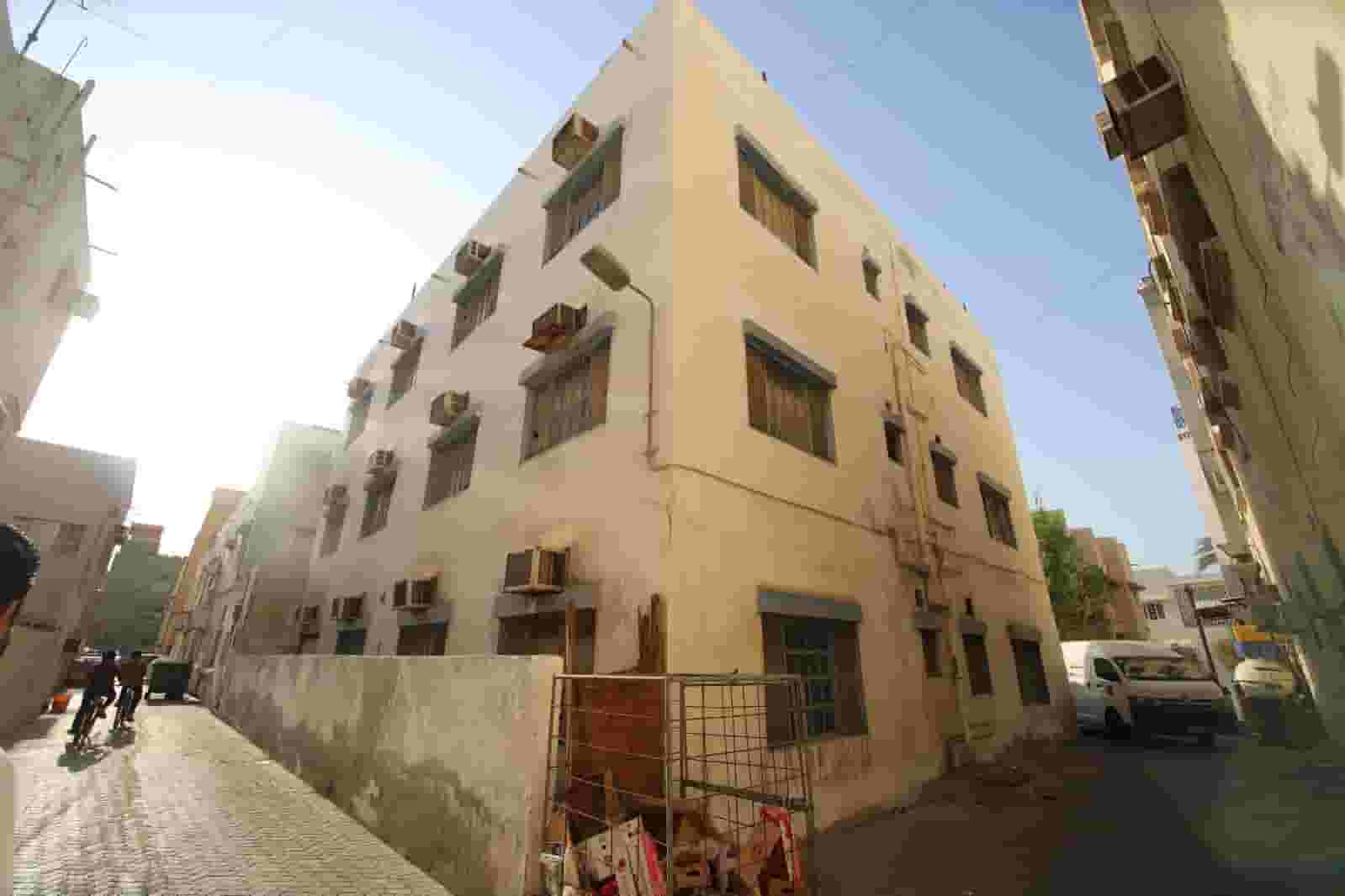 Building for sale in Umm Al Hassam
