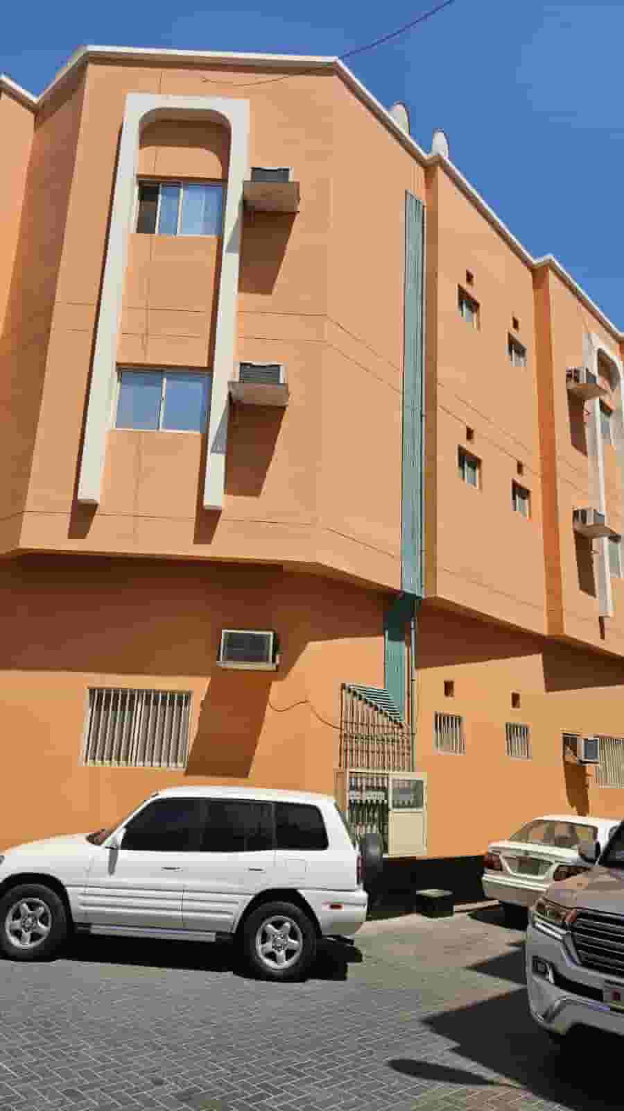 Building for sale in Salmaniya