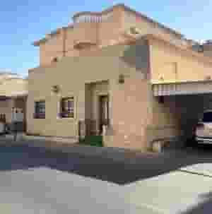 للبيع بيت في الرفاع الشرقي