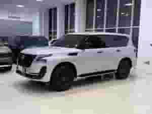 نيسان باترول XE الإصدار الأسود 2024 (فضي)