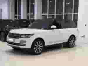 رينج روفر فوغ HSE 2017 (أبيض)