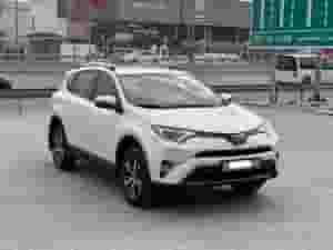 Toyota Rav-4 / 2017 (White)