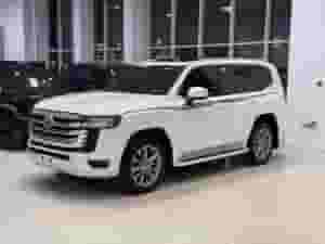 Toyota Land Cruiser GX-R 2025 