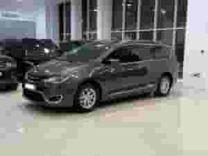 Chrysler Pacifica 2020 (Grey)