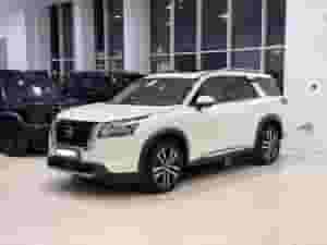 Nissan Pathfinder SL 2024 (White)