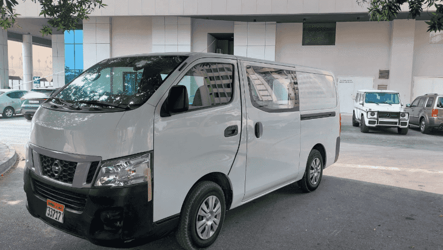 Nissan Rovan 2015