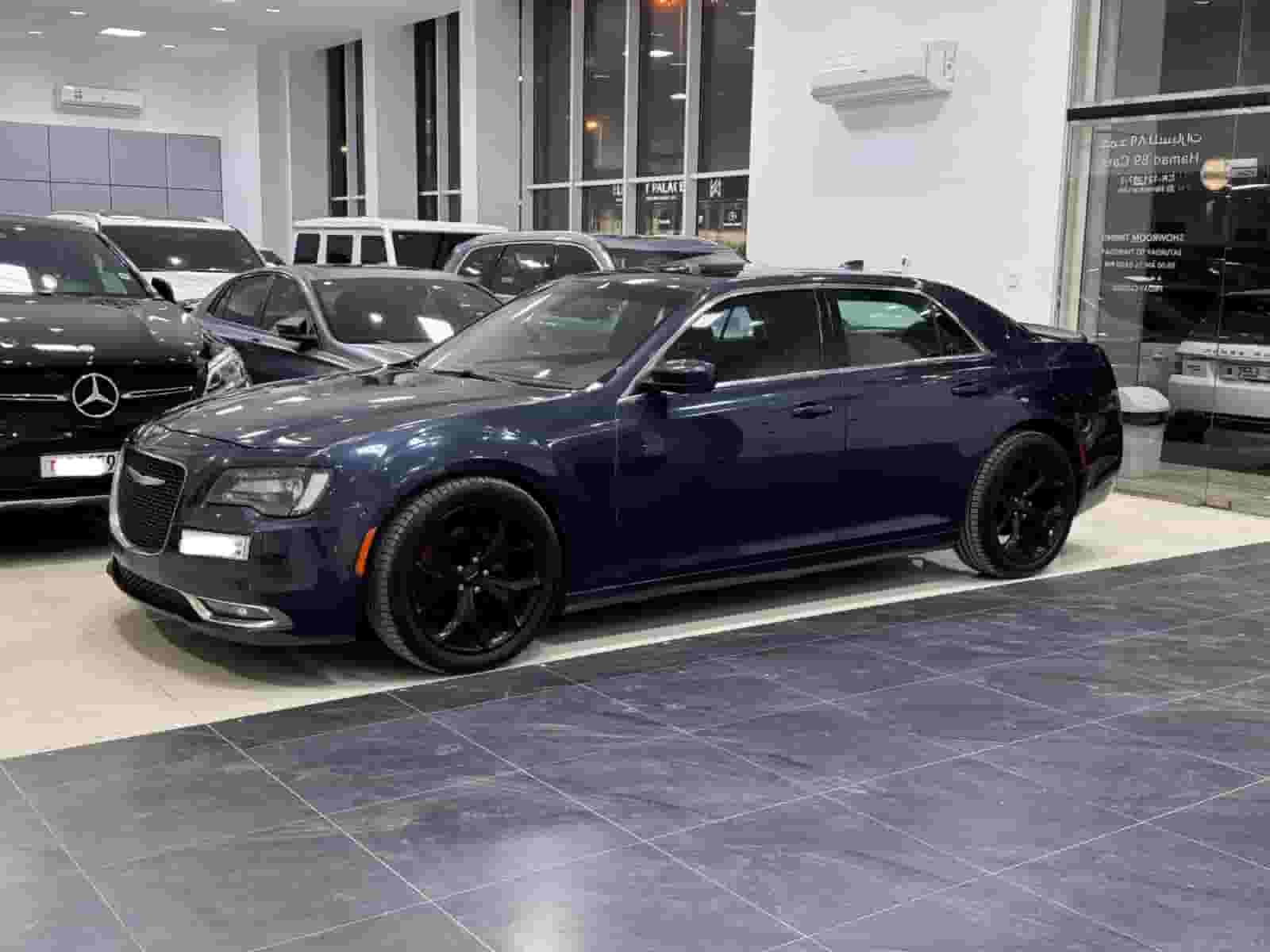 كرايسلر 300 إس 2016 (أسود)