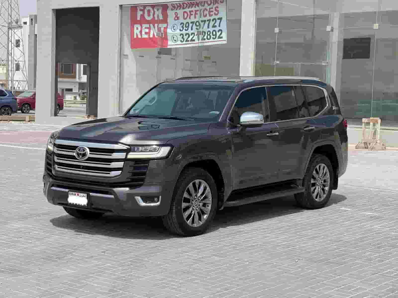 Toyota Land Cruiser VX-R 2022 (Grey)