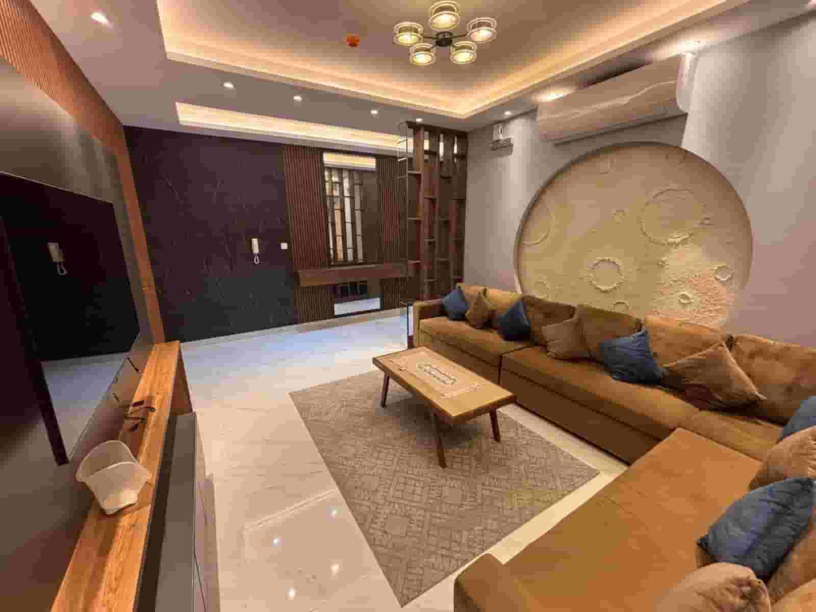 للاجار شقة مفروشة فخمه جدا