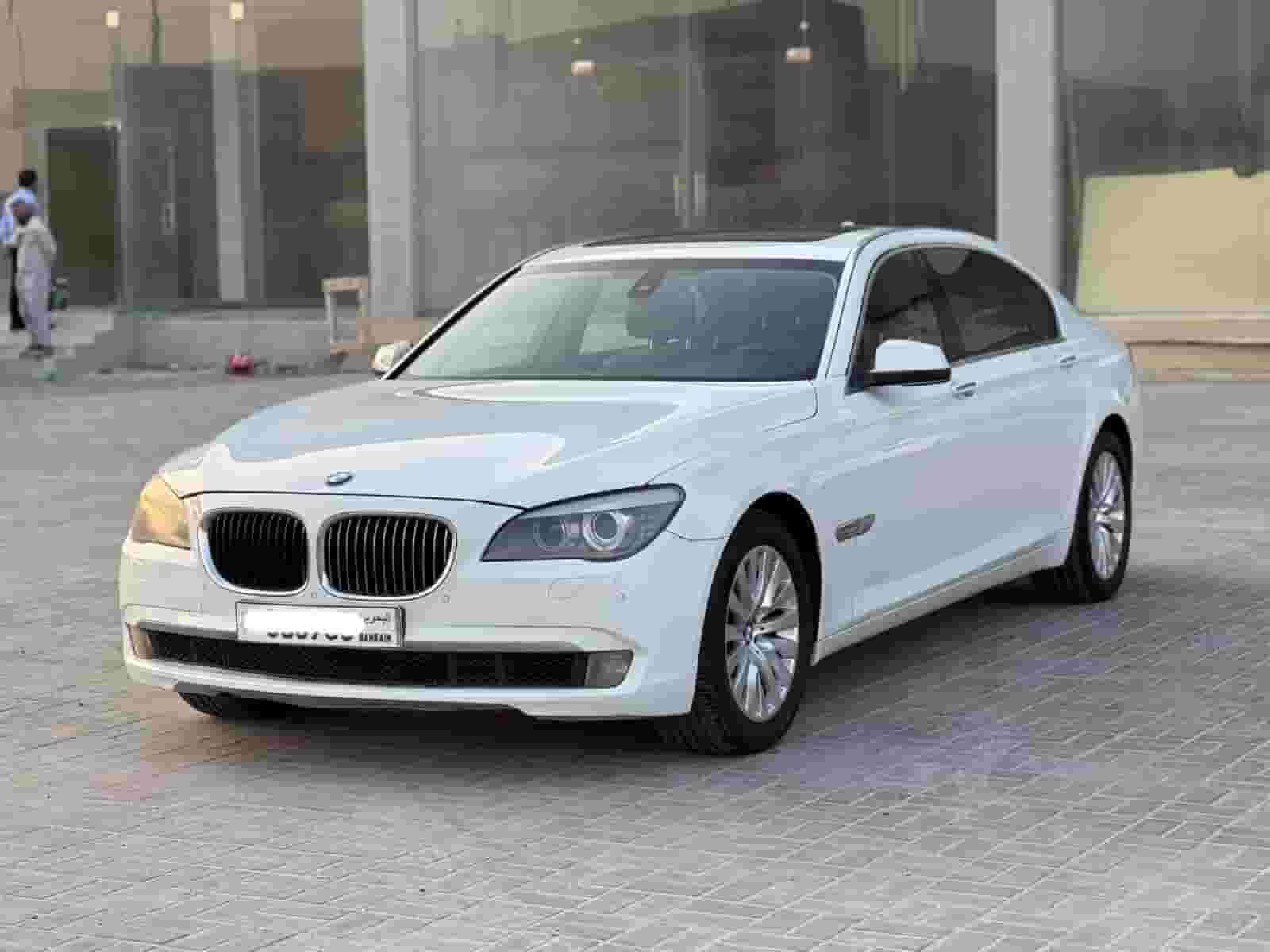 BMW 740Li 2012