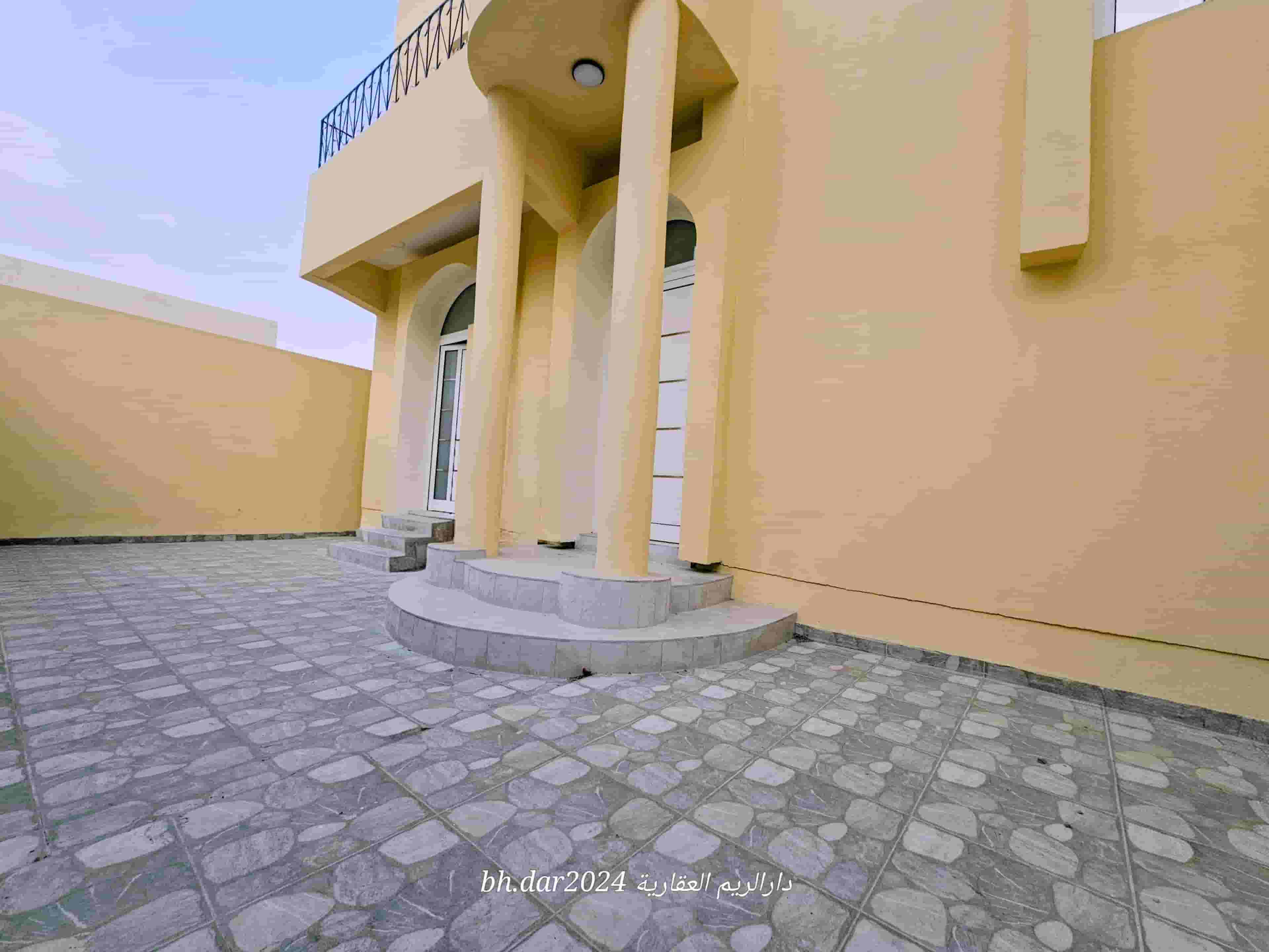 مدينة قلالـــــــي/فيــــــلا راقية للبيع  