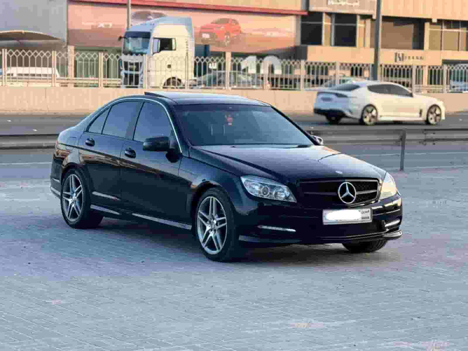 Mercedes Benz C-300 2010 (Black)