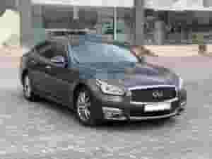 Infiniti Q70 2016