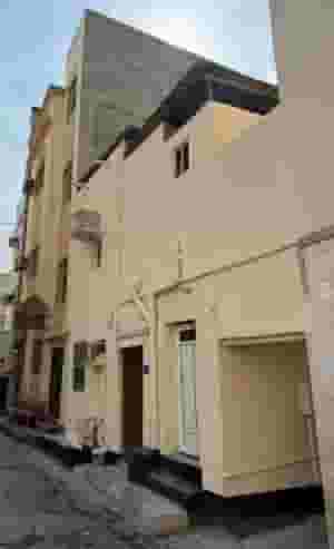 للبيع بيت في المنامة (وسط المنامة) استثماري مؤجر حاليا