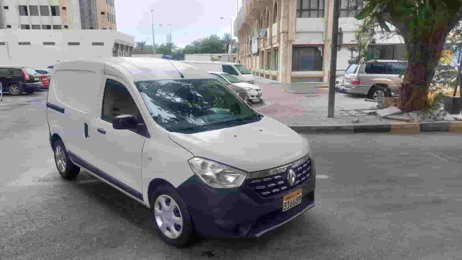 Renault DOKKER 2020 cargo truck