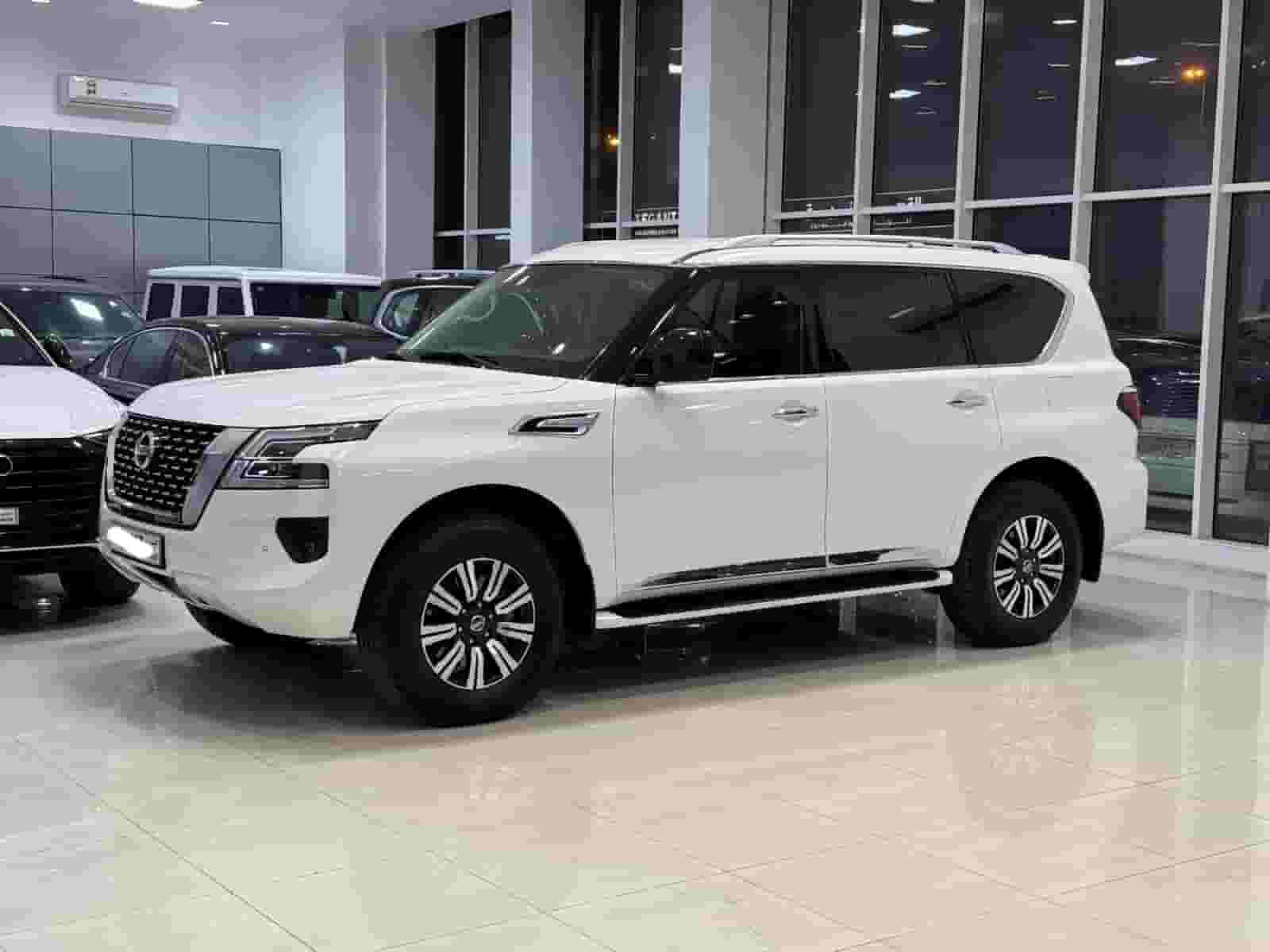 نيسان باترول XE 2020 (أبيض)