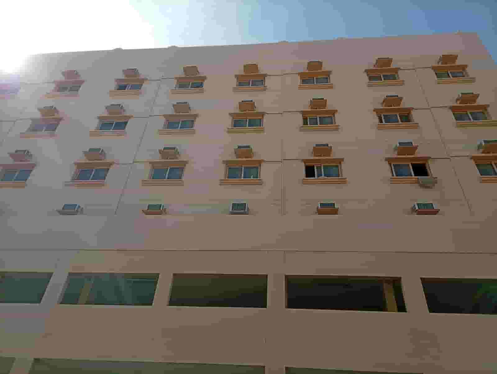 Building for sale in the Riffa area