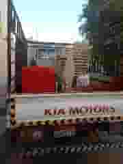 Furniture moving service with dismantling and installation