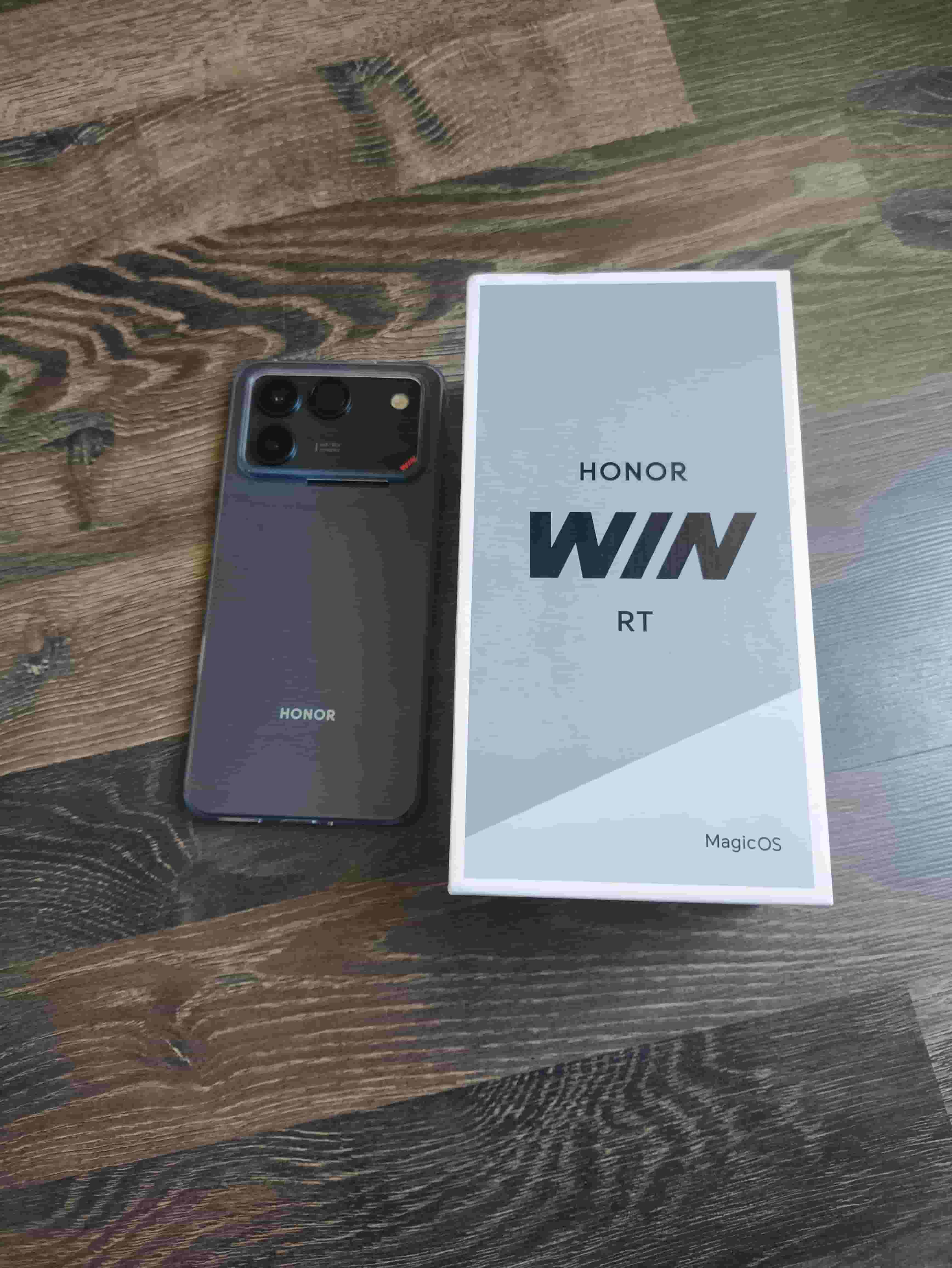 Honor Win RT for sale