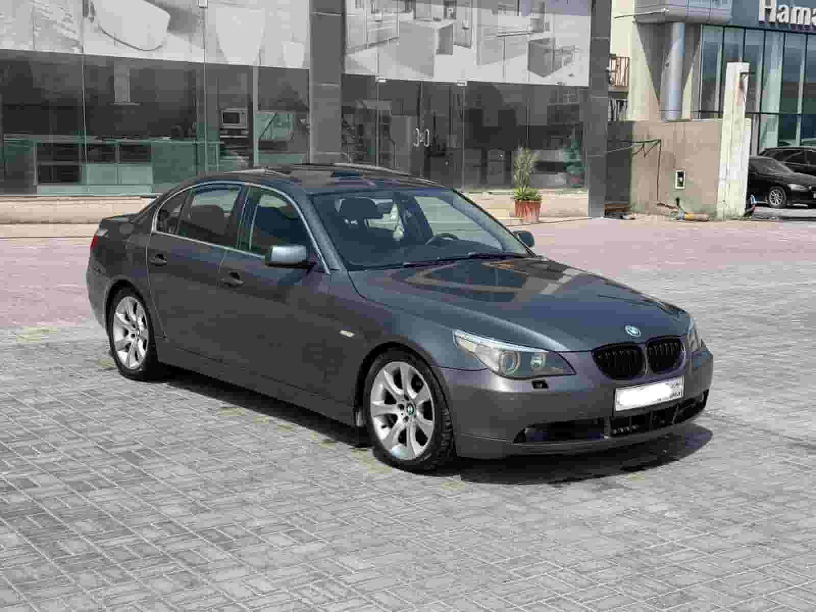 BMW 540i 2007 (Grey)