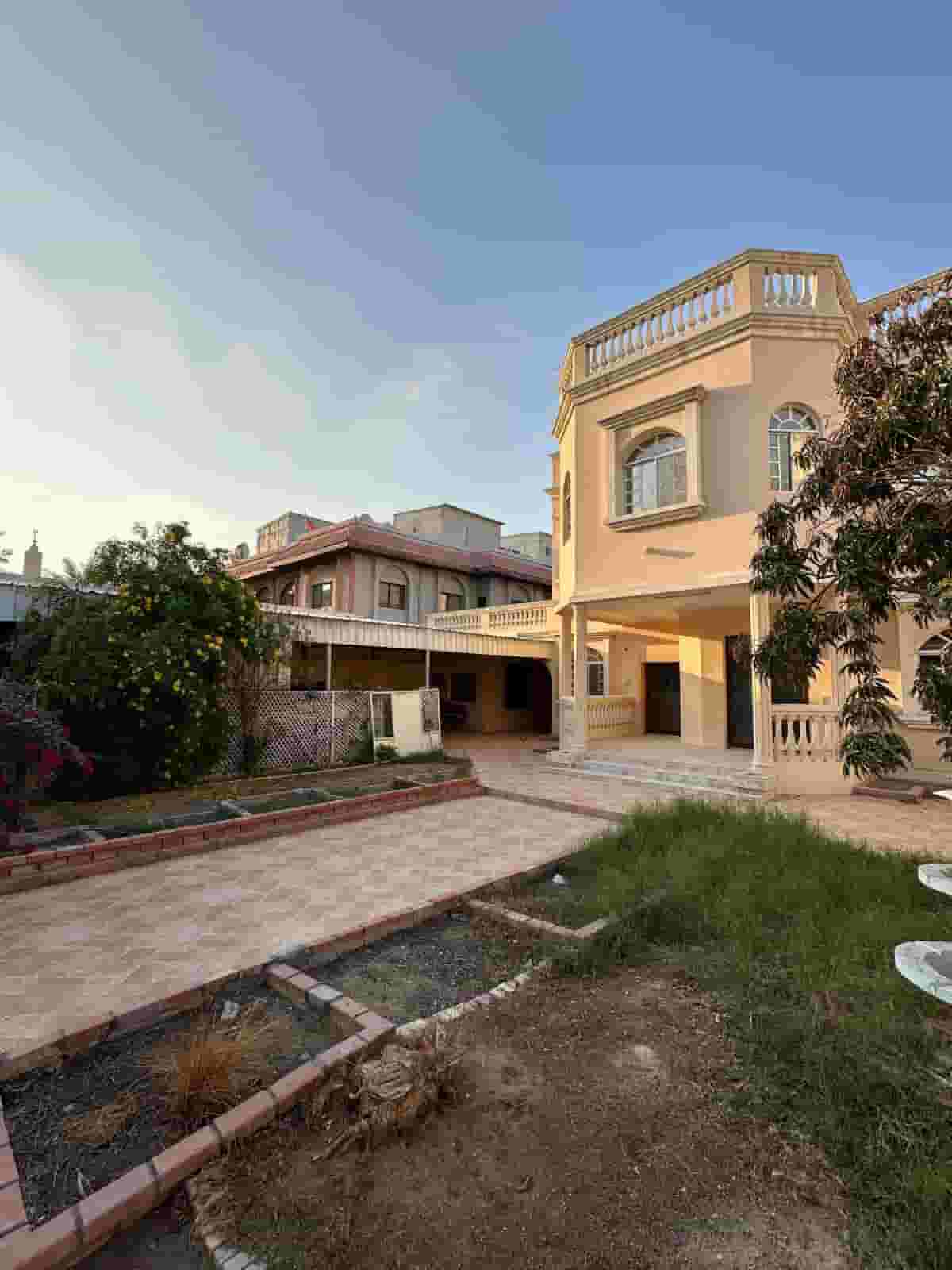 فيلا للبيع بمنطقة الرفاع