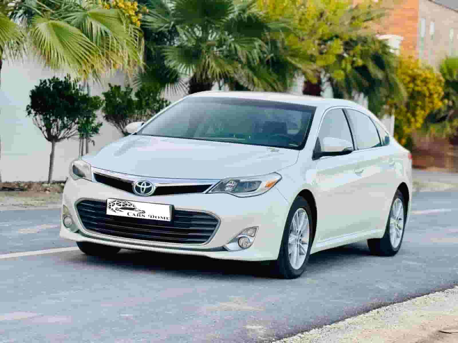 Toyota Avalon Model 2013 XLE