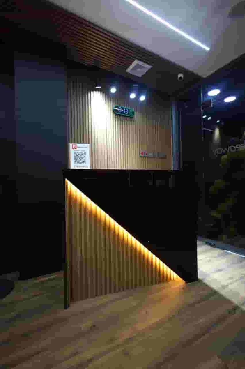 صالون حلاقه للبيع بمنطقة العدلية