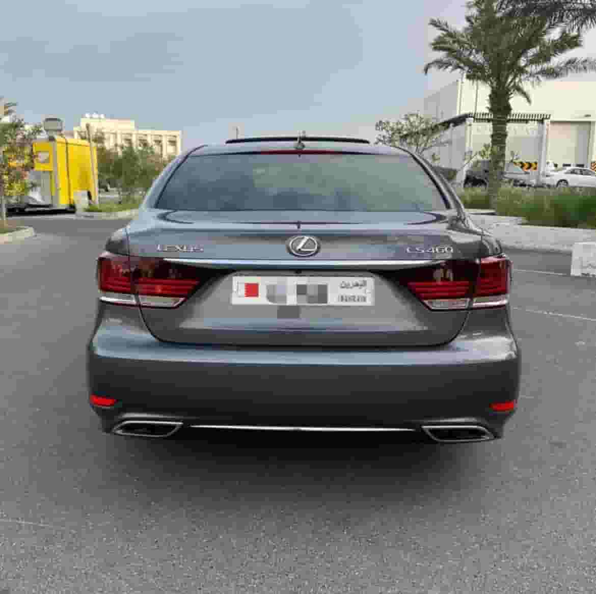 Lexus LS460 model 2015