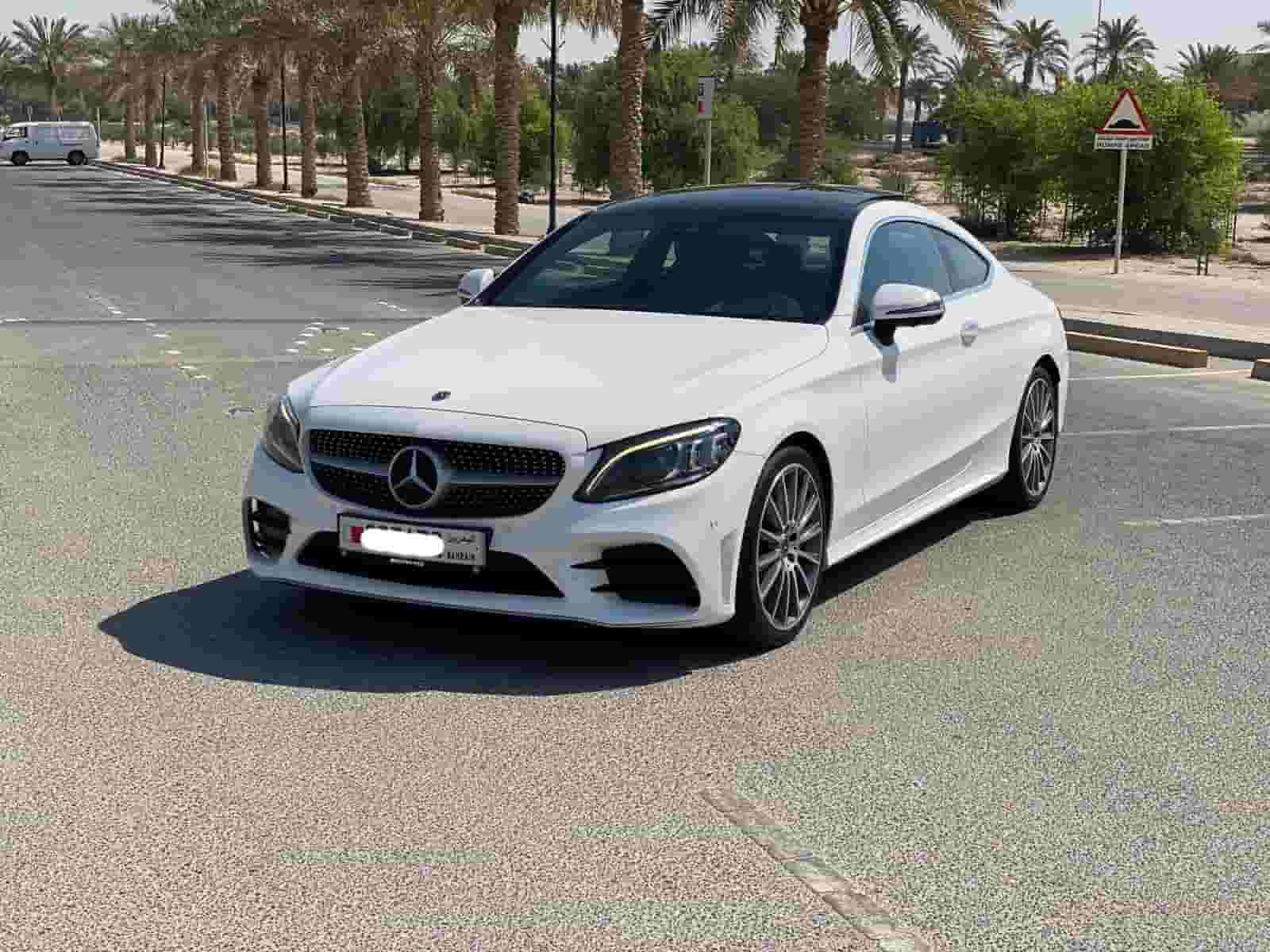 Mercedes Benz C-300 AMG 2019 (White)