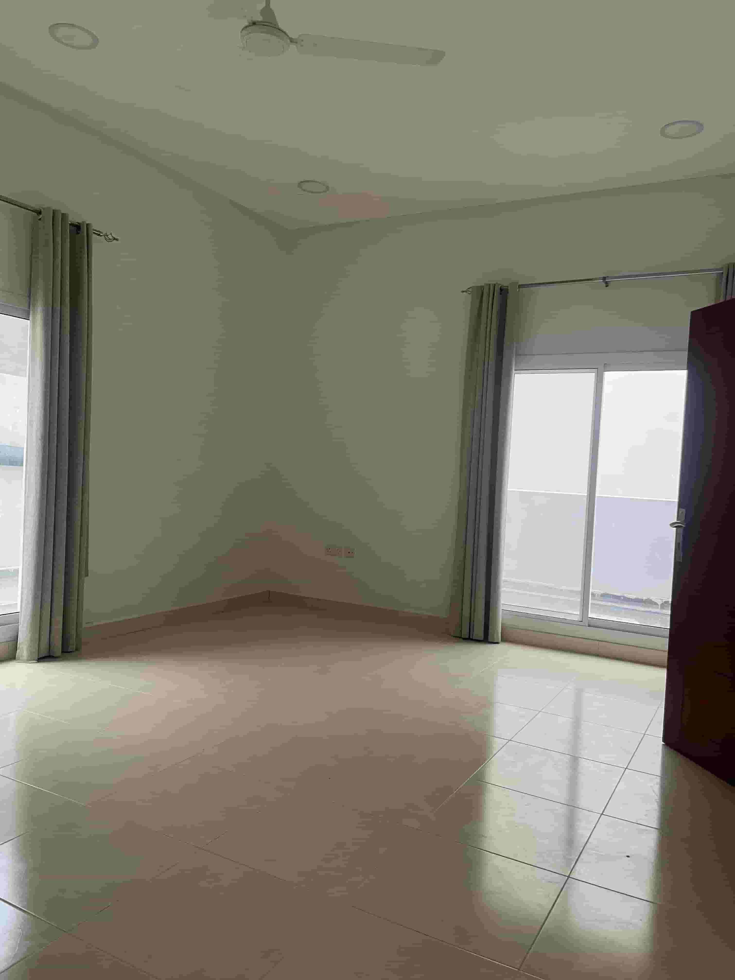 Flat for rent in Busaiteen flat for rent in Busaiteen